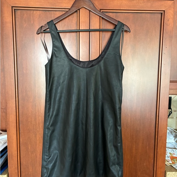 Zara Faux Leather Black Sleeveless Dress with Floral Embroidery - Picture 11 of 11